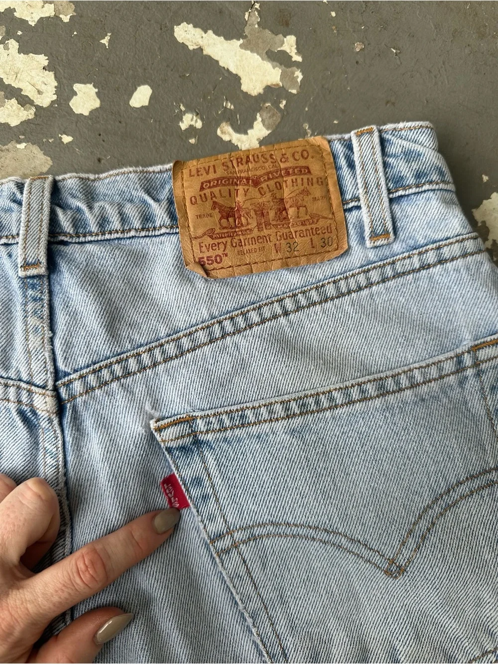 Vintage Levi’s Light Wash Men's Jeans - Classic Straight Fit - Picture 1 of 12